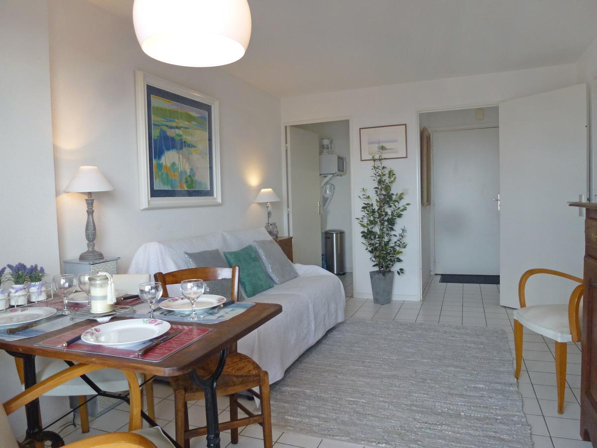 Apartment L'Amiral By Interhome Трувил сюр Мер Екстериор снимка