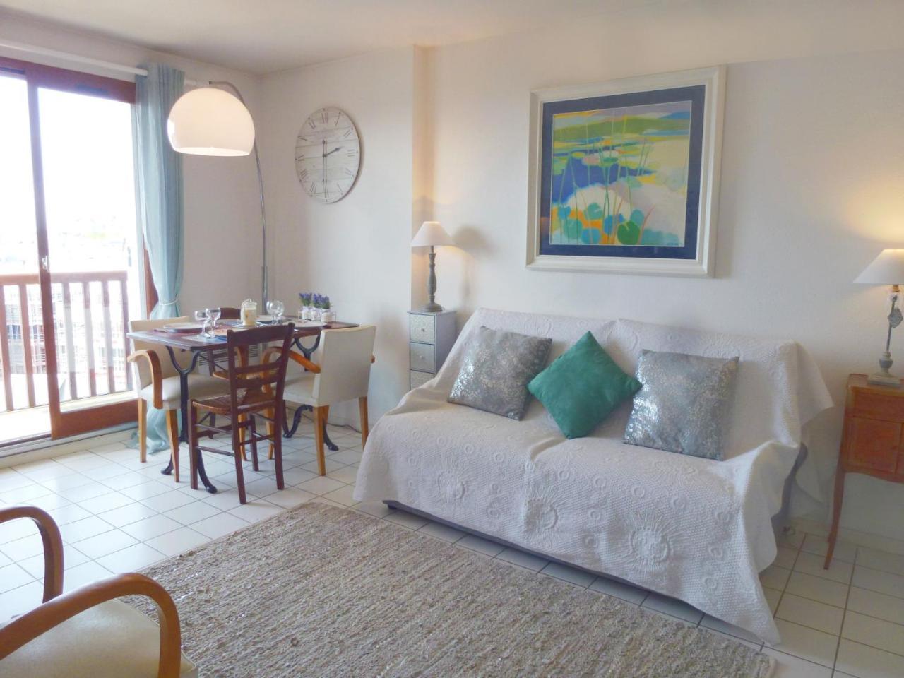 Apartment L'Amiral By Interhome Трувил сюр Мер Екстериор снимка
