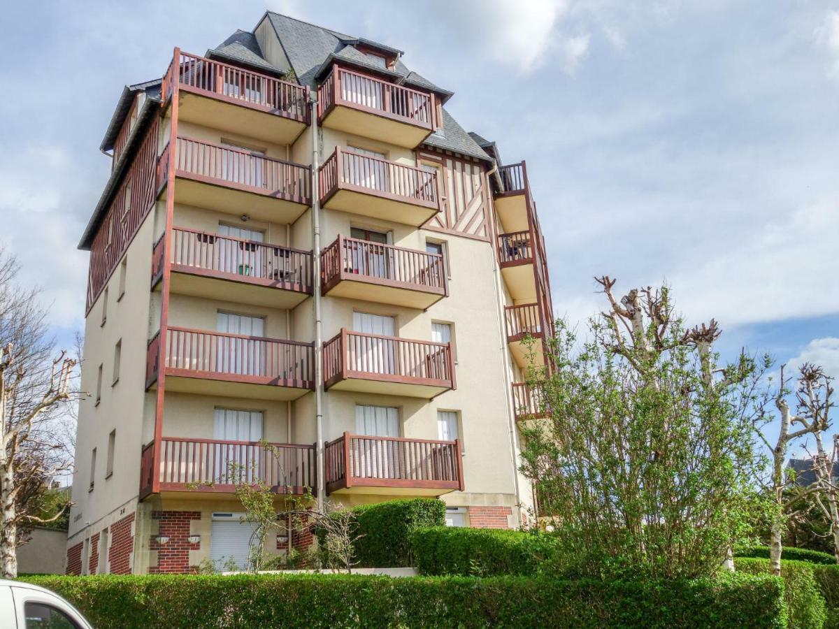 Apartment L'Amiral By Interhome Трувил сюр Мер Екстериор снимка